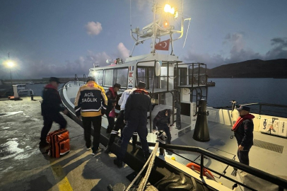 Gökçeada'da Rahatsızlanan Vatandaşın Tıbbi Tahliyesi Sahil Güvenlik Ekiplerince Gerçekleştirildi