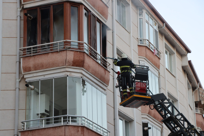 Kırklareli'nde Apartman Dairesinde Kombiden Çıkan Yangın Söndürüldü