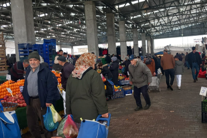 Havsa’da Halk Pazarı Yağışa Rağmen Doldu