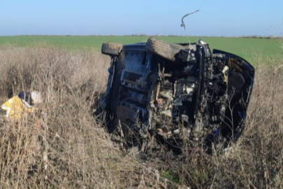 Tekirdağ'da Tarlaya Devrilen Otomobilin Sürücüsü Öldü