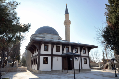 Hersekzade Ahmet Paşa Camii İbadete Açılıyor