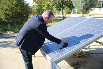 Güneş Panelleri Temizliğinde Kullanılan Nano Kaplama Uygulamalar Enerji Verimliliğini Artırıyor