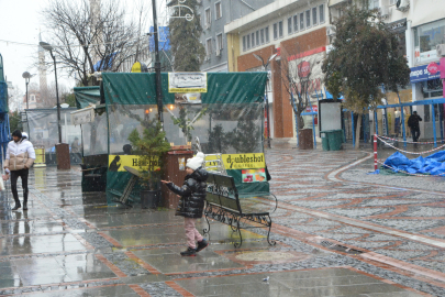 Edirne’de Beklenen Kar Yağışı Başladı