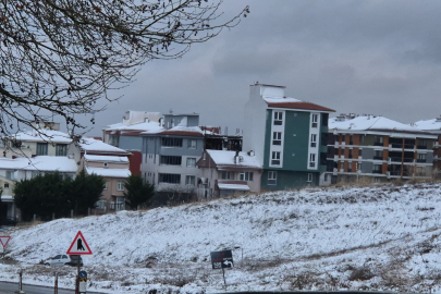 Süleymanpaşa’da Kar Yağışı Şehri Beyaza Bürüdü