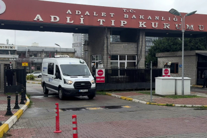 Öldürülen 12 Yaşındaki Kızın Cenazesi Adli Tıp Kurumu'ndan Alındı