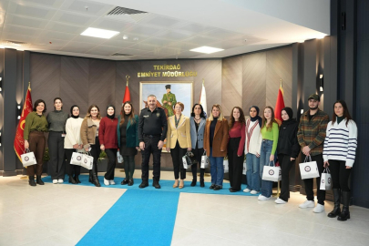 Tekirdağ'da Üniversite Öğrencileri İl Emniyet Müdürlüğünü Ziyaret Etti