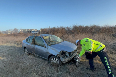 Tekirdağ’da Takla Atıp Tarlaya Savrulan Otomobilin Sürücüsü Yaralandı