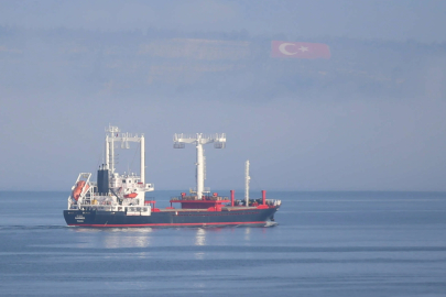 Çanakkale Boğazı Sis Nedeniyle Transit Gemi Trafiğine Kapatıldı