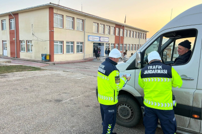 Edirne'de Jandarma Ekipleri Okul Servislerini Denetledi