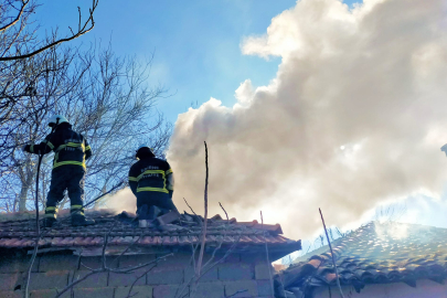 Edirne’de Sobadan Çıkan Yangın Evi Yaktı