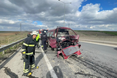 Tekirdağ'da İki Minibüsün Çarpıştığı Kazada 1 Kişi Yaralandı