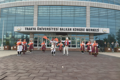 Edirne’de Balkan Halk Oyunları Festivali Başladı