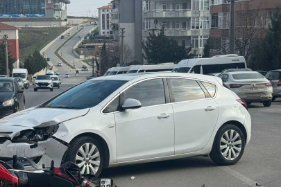 Otomobille Motosikletin Karıştığı Kazada 1 Kişi Yaralandı