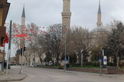 Hava Sıcaklığı Eksiye Düştü Sokaklar Boş Kaldı