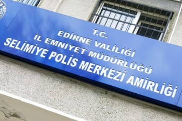 Edirne’de Alkollü Şahıs Akrabasının Evini Bastı