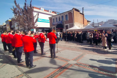 Edirne’de Sevgi Pazarına 9/8'lik Açılış