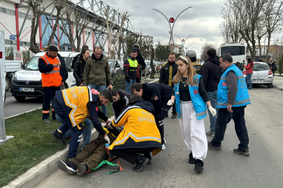 Kırklareli'nde Otomobil İle Çarpışan Motosikletteki Kurye Yaralandı