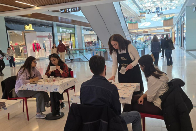 Edirne’de Sevgililer Günü’ne Özel Çini Etkinliği