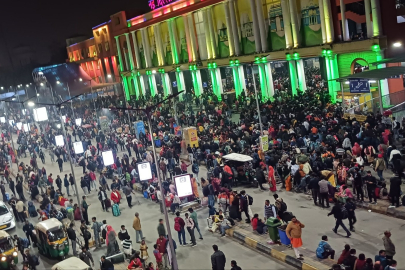 Hindistan’da Tren İstasyonunda İzdiham: 18 Ölü