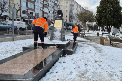 Kırklareli Belediyesi’nden Buzlanmaya Karşı Önlem