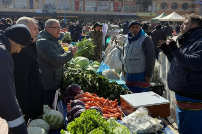 Keşan Belediyesi’nden Pazaryerinde Temizlik ve Düzen İçin İş Birliği