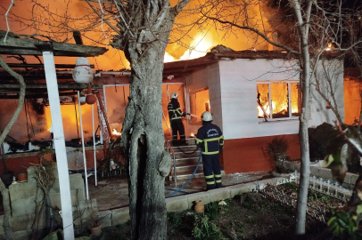 Kırklareli'nde Müstakil Evde Çıkan Yangın Söndürüldü