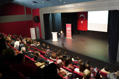 Çorlu Belediyesi'nden "Bilim Konuşmaları" Etkinliği