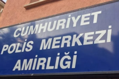 Kameraya Yapılan El Hareketini Şikayet Etti