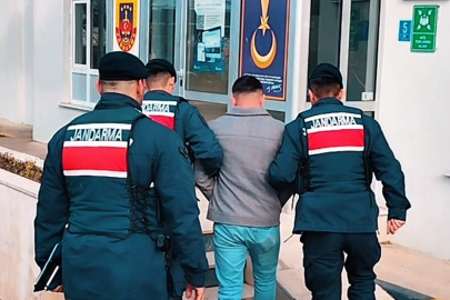 Silahla Ateş Etti, "Bizi Kim Alabilir" Dedi, Jandarma Cevabı Verdi