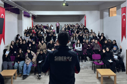 Tekirdağ'da Öğrencilere Siber Suçlar ve Bağımlılıkla Mücadele Eğitimi Verildi