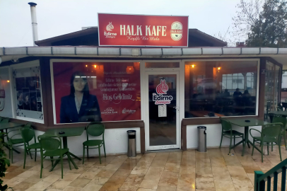 Halk Kafe İftardan Sonra da Açık