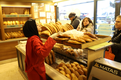 Mahalleliyi Kuyrukta Buluşturan Lezzet: Ramazan Pidesi