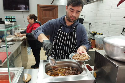 Edirne’nin Meşhur Sokak Lezzeti Artık Dükkanda