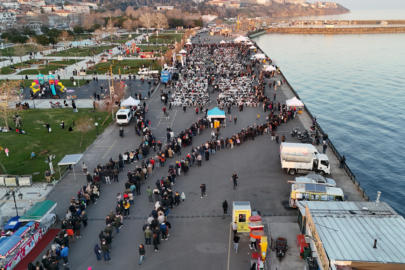 Tekirdağ'da Yaklaşık 5 Bin Kişi Birlikte İftar Yaptı