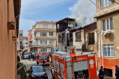 Tekirdağ'da Metruk Binada Yangın