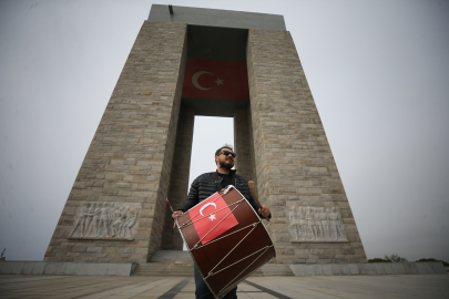 Tekirdağ'dan Çanakkale Zaferi İçin Davul Çalarak Yola Çıkan Müzisyen Şehitler Abidesi'ne Ulaştı