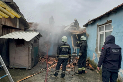 Tekirdağ'da Müstakil Evde Çıkan Yangın Söndürüldü