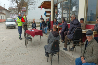 Kırklareli'nde Traktör Sürücüleri Bilgilendirildi